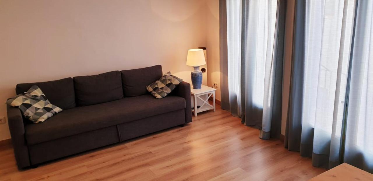 Appartamento Apartamento Acogedor A 3 Minutos De La Playa Blanes Esterno foto