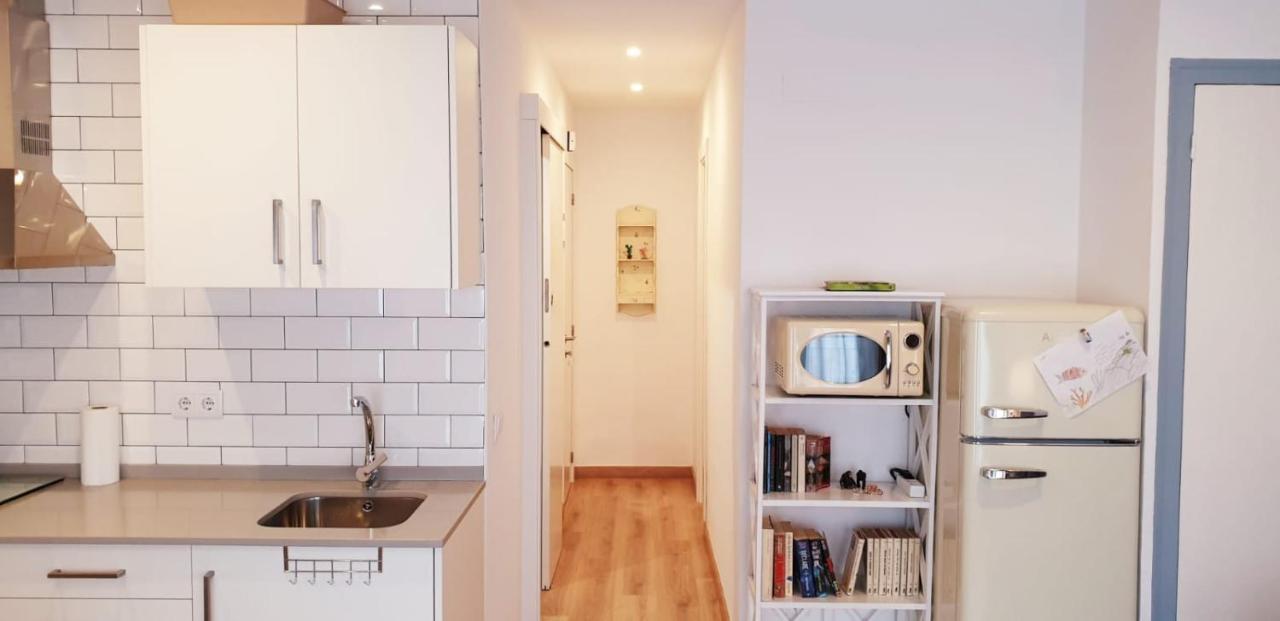 Appartamento Apartamento Acogedor A 3 Minutos De La Playa Blanes Esterno foto